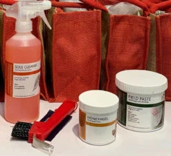 Red Horse Winter Care Kit -The Horse Care Shop red horse products red horse winter care kit 19049.1631408053